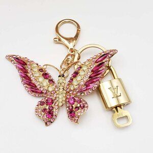 V Authentic Gold Padlock 🔒 Key Set w/ Unbranded Butterfly Keychain Charm
